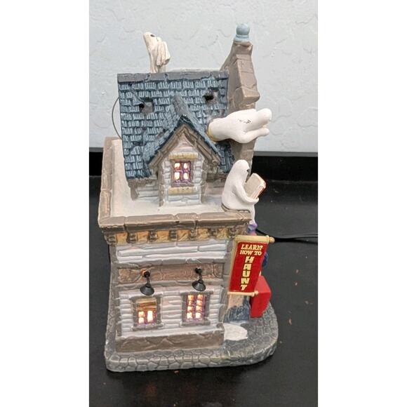 Lemax Spooky Town 2021 Apparition Academy #15732 Lighted Building Halloween - Picture 6 of 8